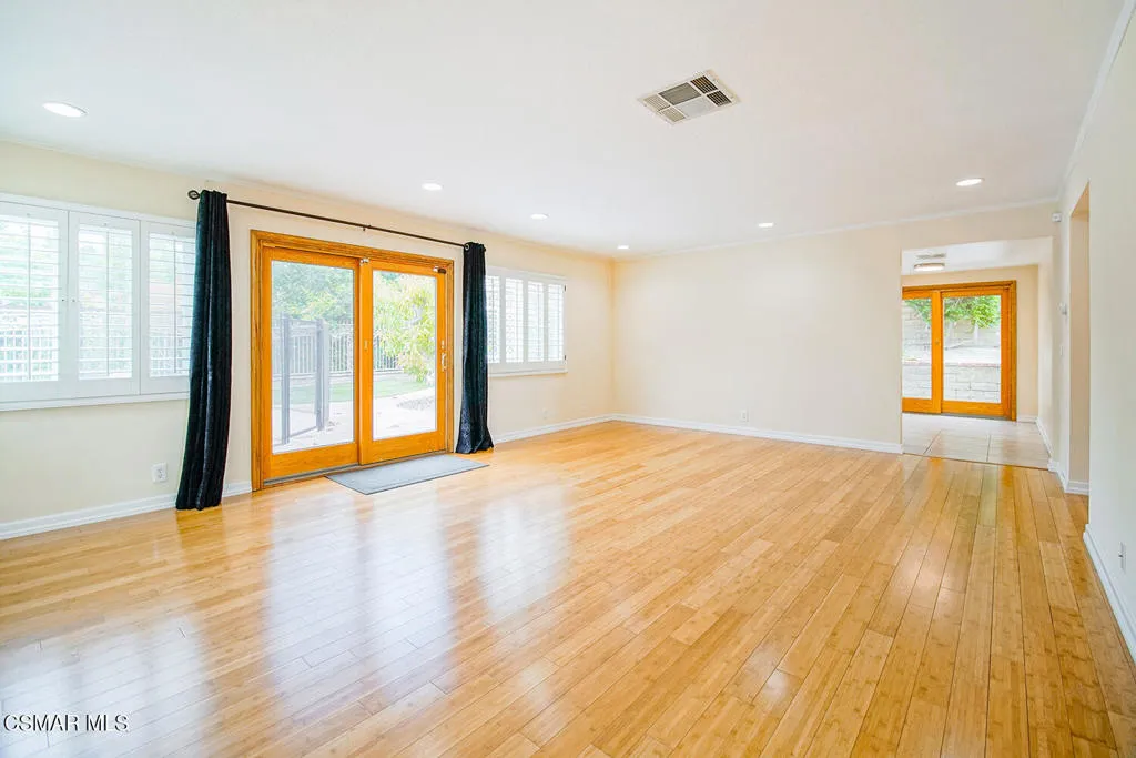 2111 Peak Place, Thousand Oaks, California 91362 home-pic-10